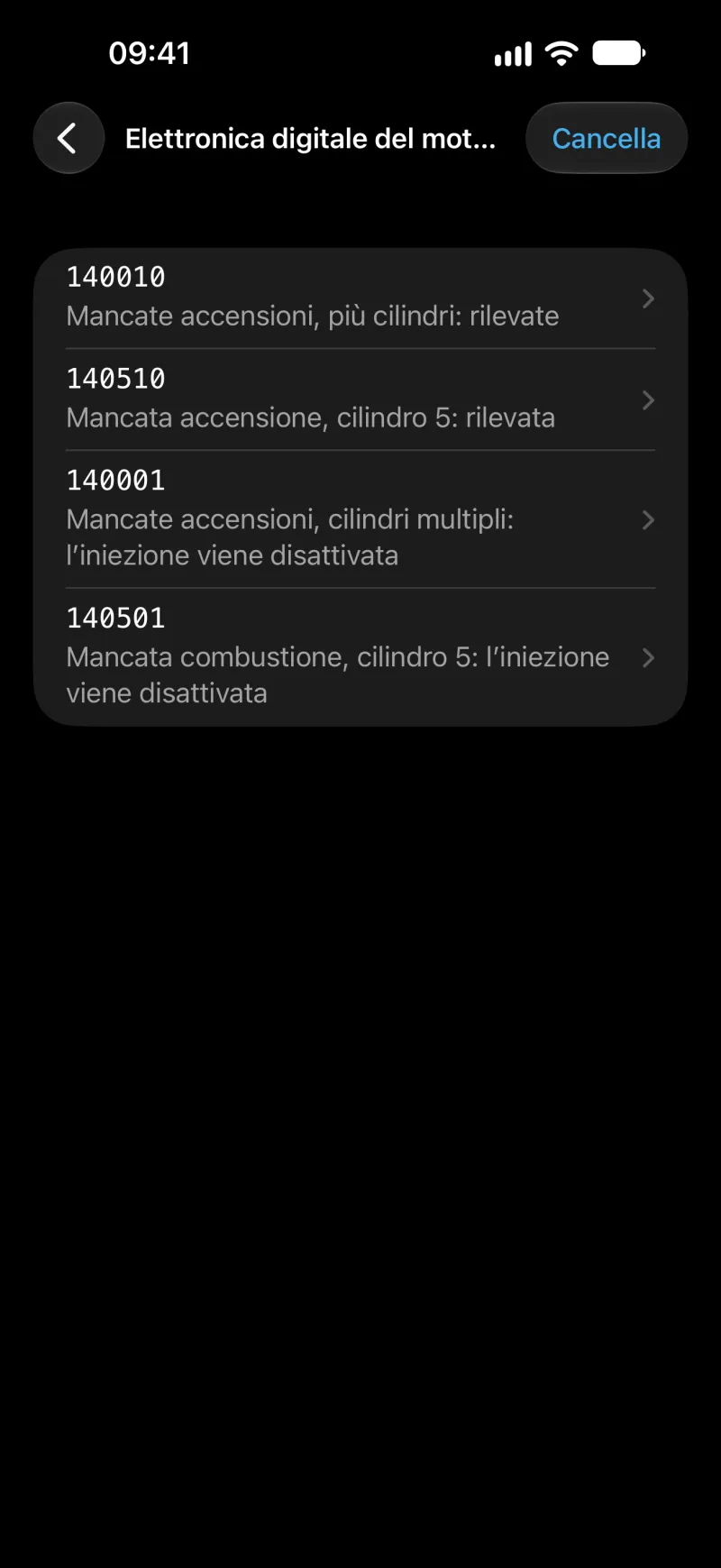Schermata di BimmerLink con i codici guasto di una centralina su iPhone