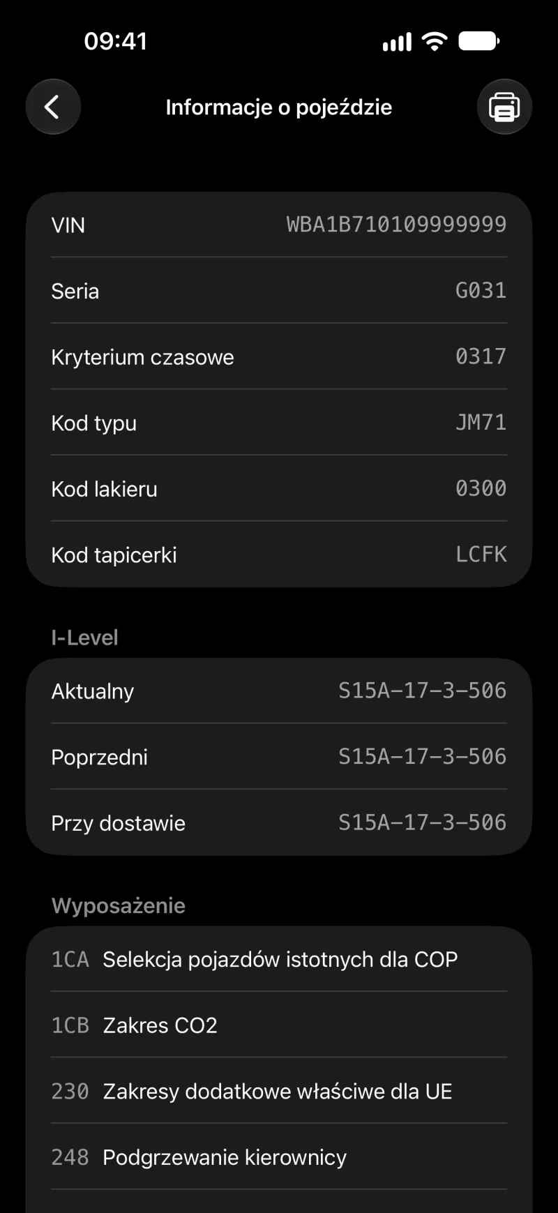 Ekran informacji o pojeździe w aplikacji BimmerLink na iPhonie